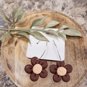 NEW Burgandy and Peach Flower Daisy Earrings